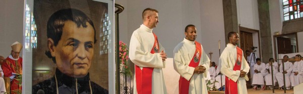 26_Vie spiritaine-ordiantion diaconale-06 septembre 2015_voeux perpétuels Olaf Dismas Calvin-Rue Lhomond.jpg