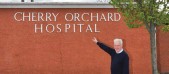 18_Dossier-CherryHospital-Irlande-Dublin-ministère avec le P. Paddy Cully à Ballyfermort-Hôpital Cherry Orchard.jpg