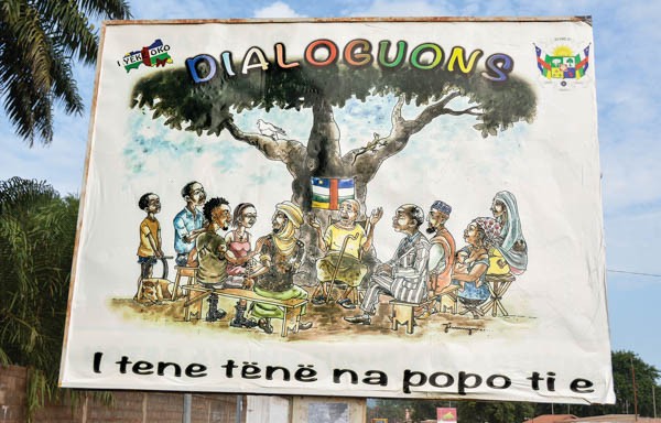 18_Dossier Bangassou-panneau.jpg